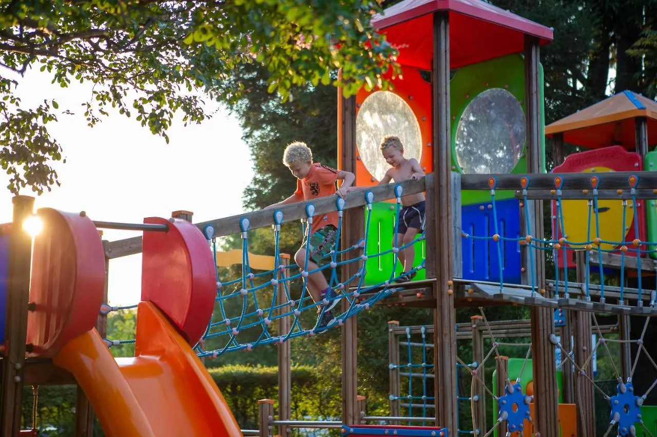 Camping Del Sole Village Iseo Campsite