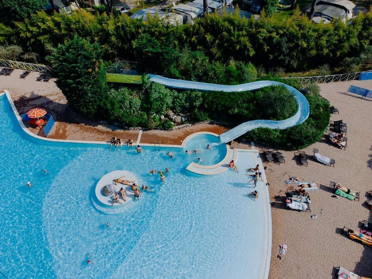 Camping Del Sole Village Iseo Campsite