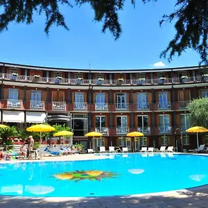 https://hotel-continental-garda.hotelinveneto.com