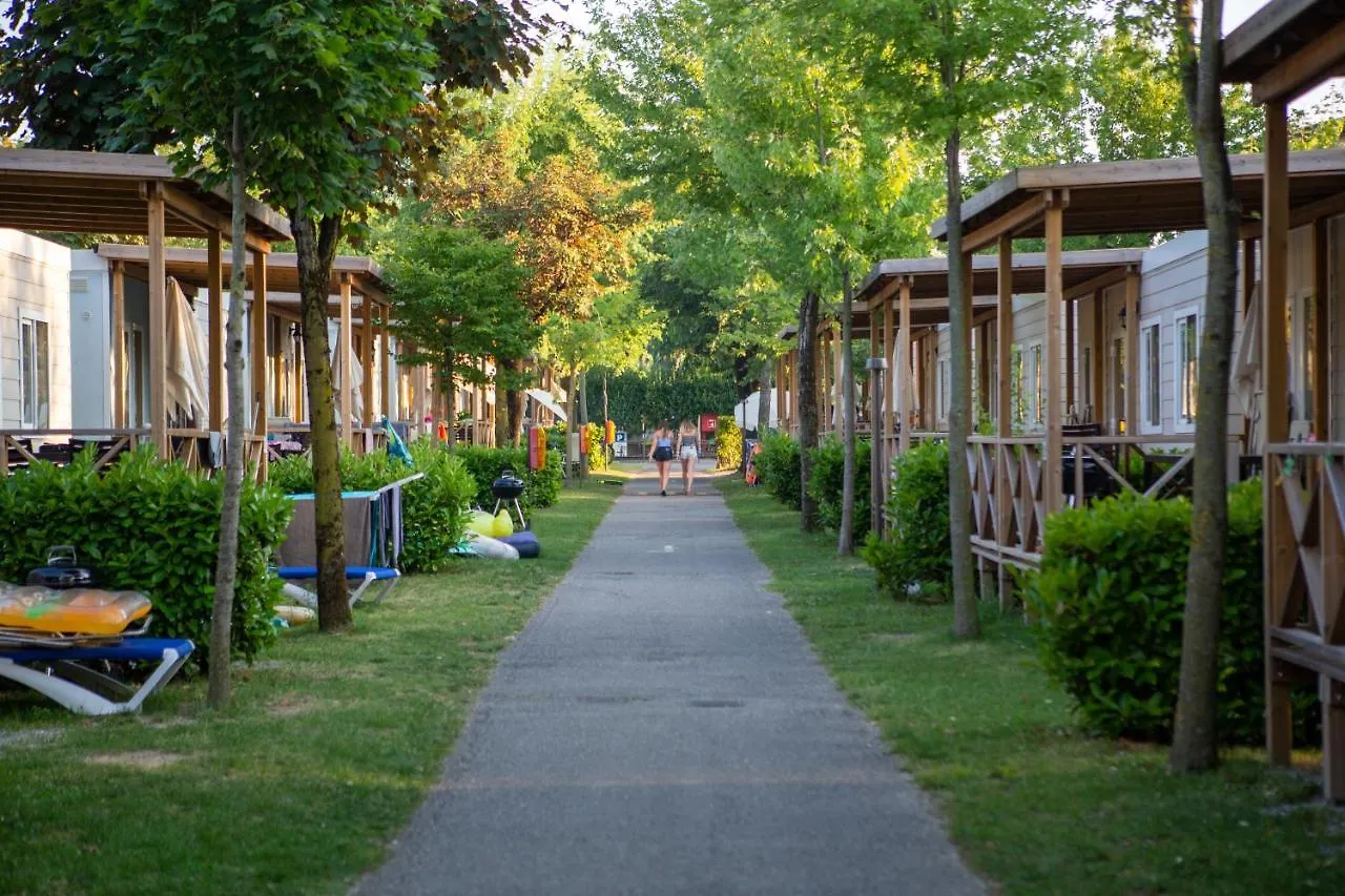 Camping Del Sole Village Iseo Campsite